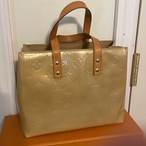 80 Louis Vuitton Vernis Reade PM Mini Tote with dust cover and box